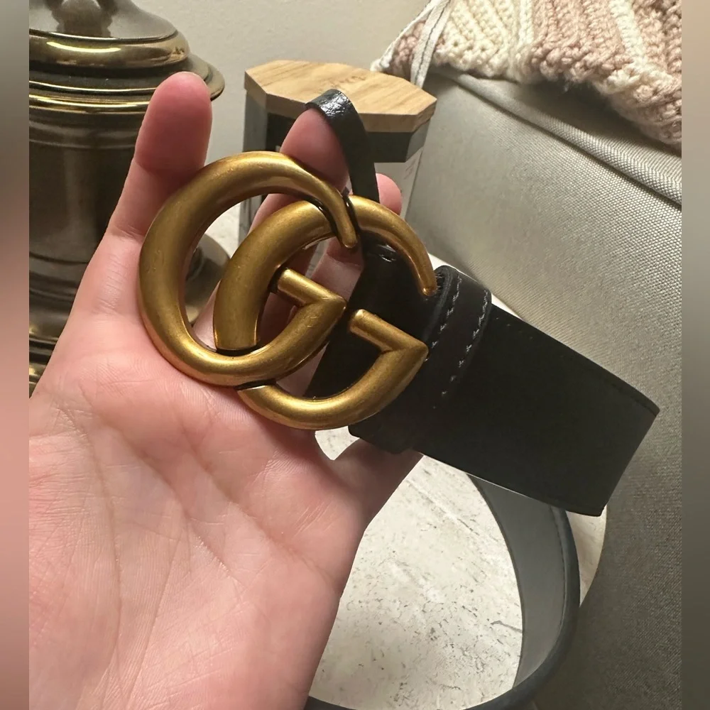 Black Leather Women's Belt with Gold Interlocking Buckle